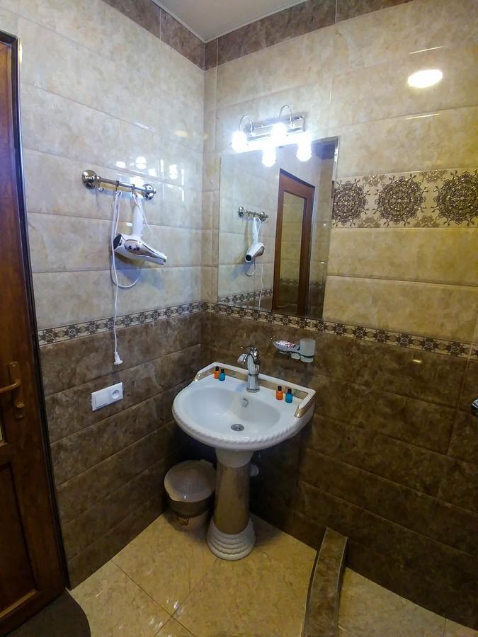 Family Hotel Parajanov Tbilisi Eksteriør bilde