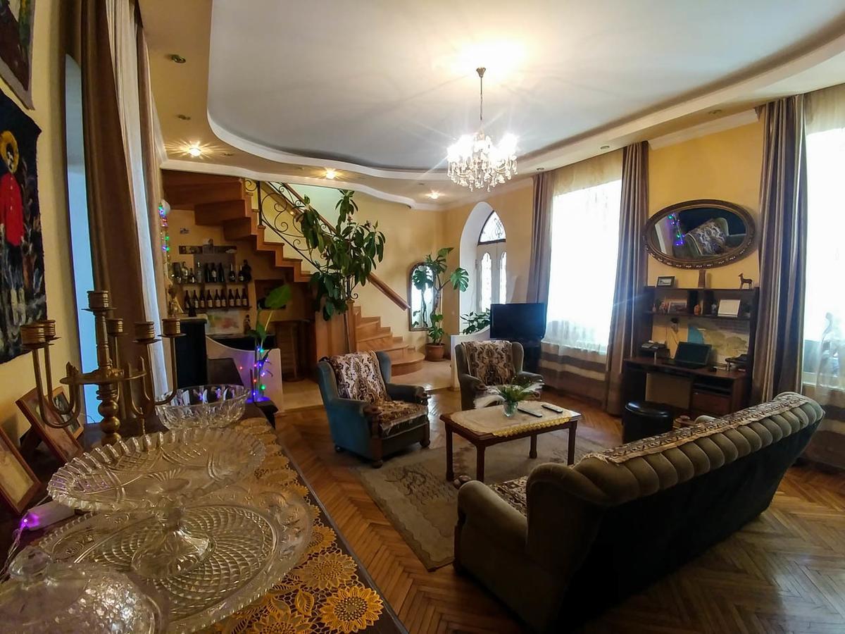 Family Hotel Parajanov Tbilisi Eksteriør bilde